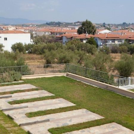Alexandros Maisonettes & Apartments Неа Мудания Екстериор снимка