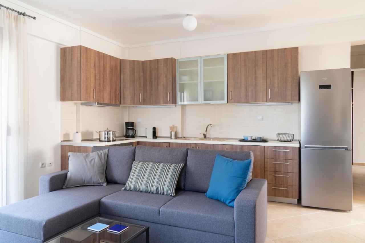 Alexandros Maisonettes & Apartments Неа Мудания Екстериор снимка