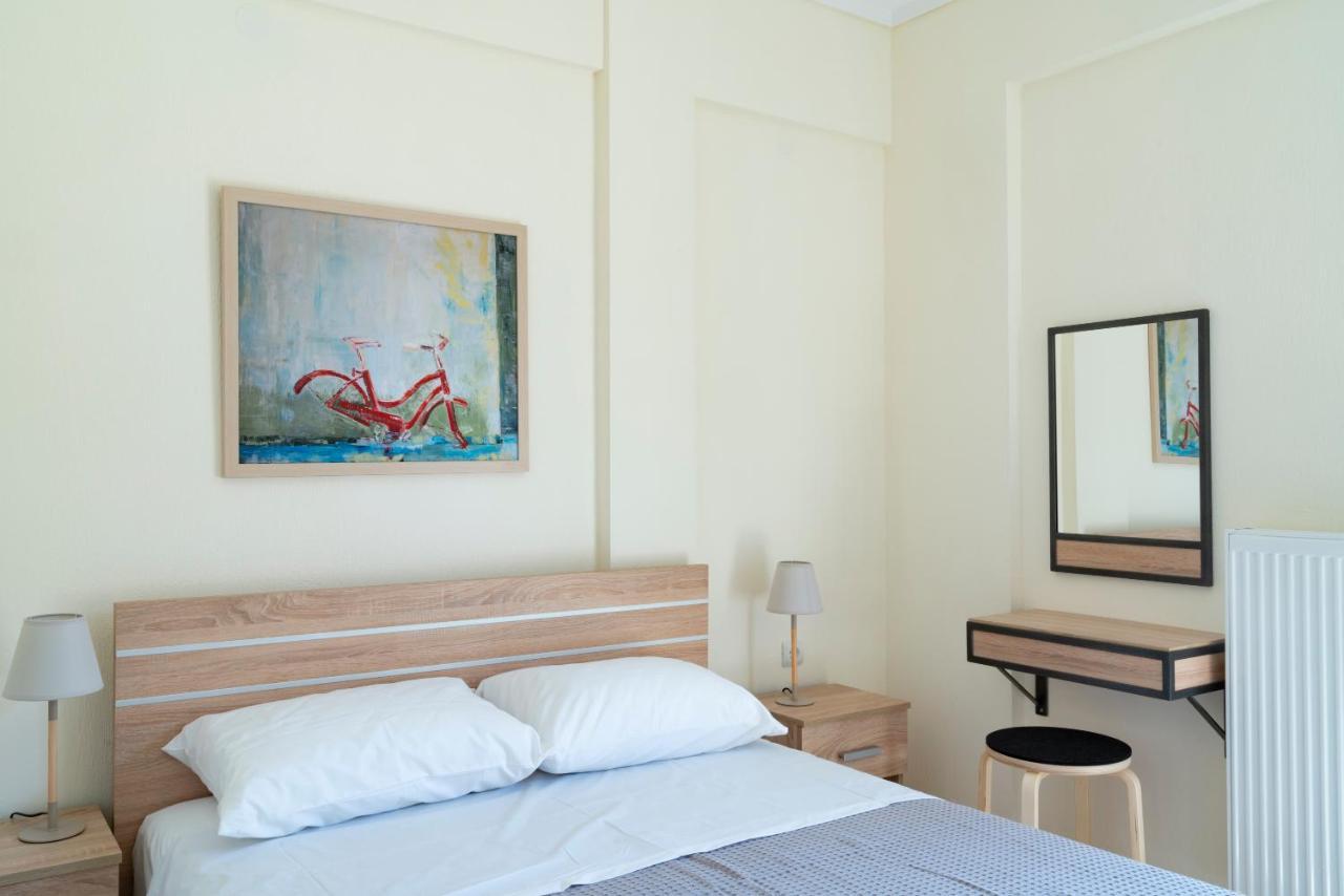 Alexandros Maisonettes & Apartments Неа Мудания Екстериор снимка