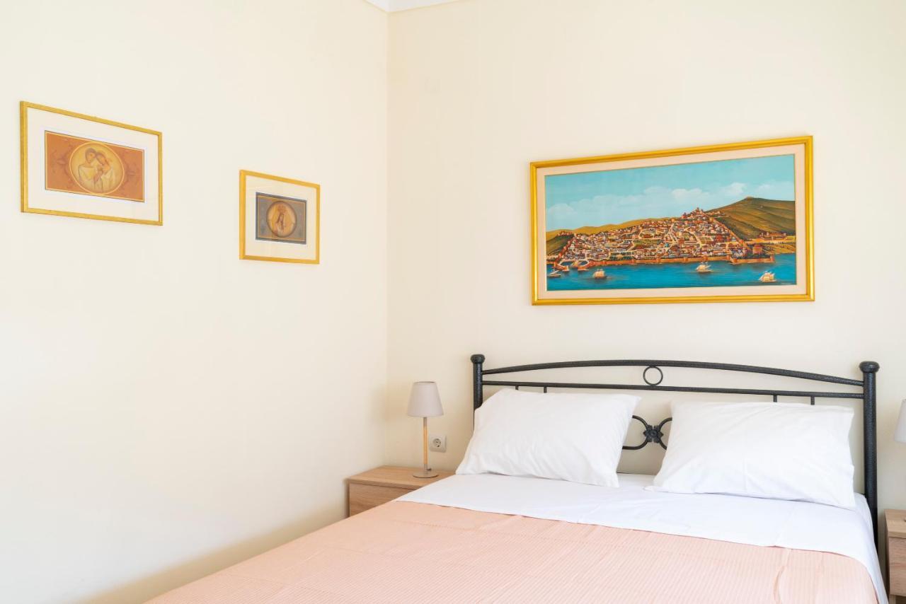Alexandros Maisonettes & Apartments Неа Мудания Екстериор снимка