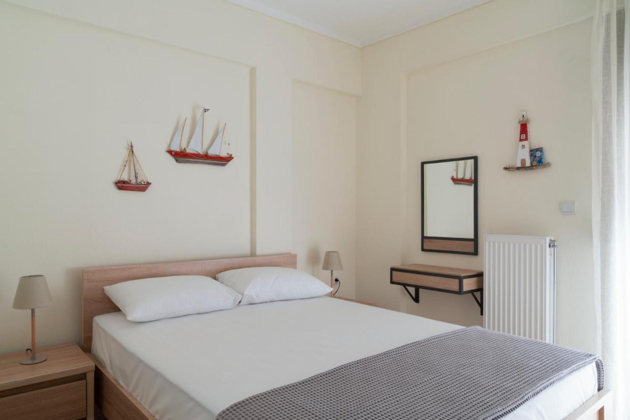 Alexandros Maisonettes & Apartments Неа Мудания Екстериор снимка