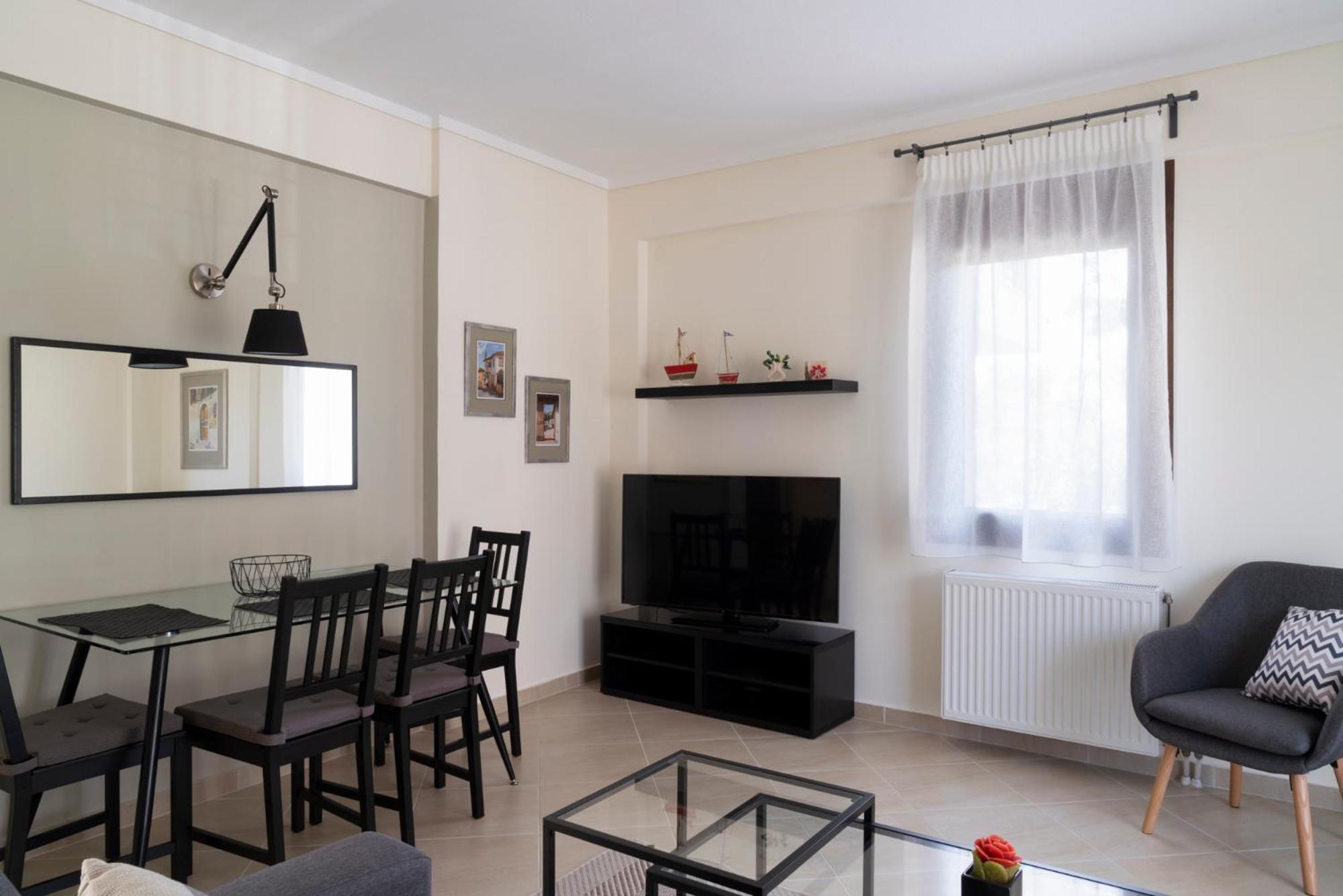 Alexandros Maisonettes & Apartments Неа Мудания Екстериор снимка